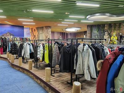 700元與7000元的羽絨服有什么區(qū)別？價(jià)格差異背后，還有產(chǎn)業(yè)發(fā)展之問